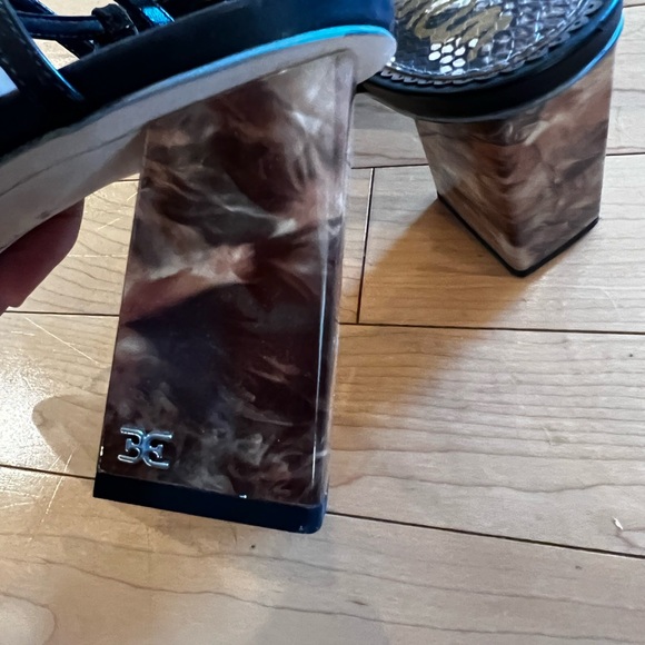 Wrap around heel - Picture 2 of 5